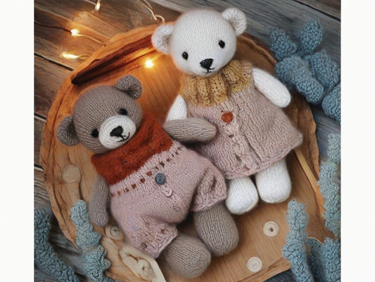 Christmas Baby Bear knitting pattern